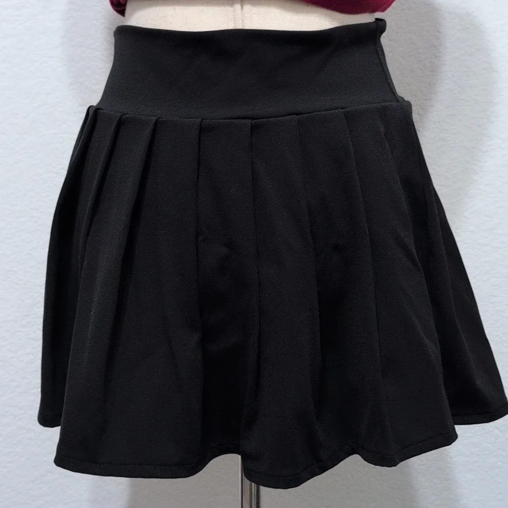 Nova Sport Tennis Skirt Skort Pleated Black Size‎ Medium